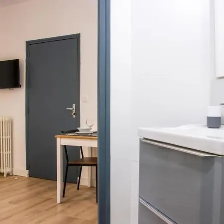 Le Descartes, A 50M De La Gare Fibre/Tv Connecte Apartment Poitiers Exterior photo