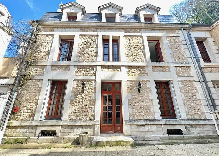 Le Descartes, A 50M De La Gare Fibre/Tv Connecte